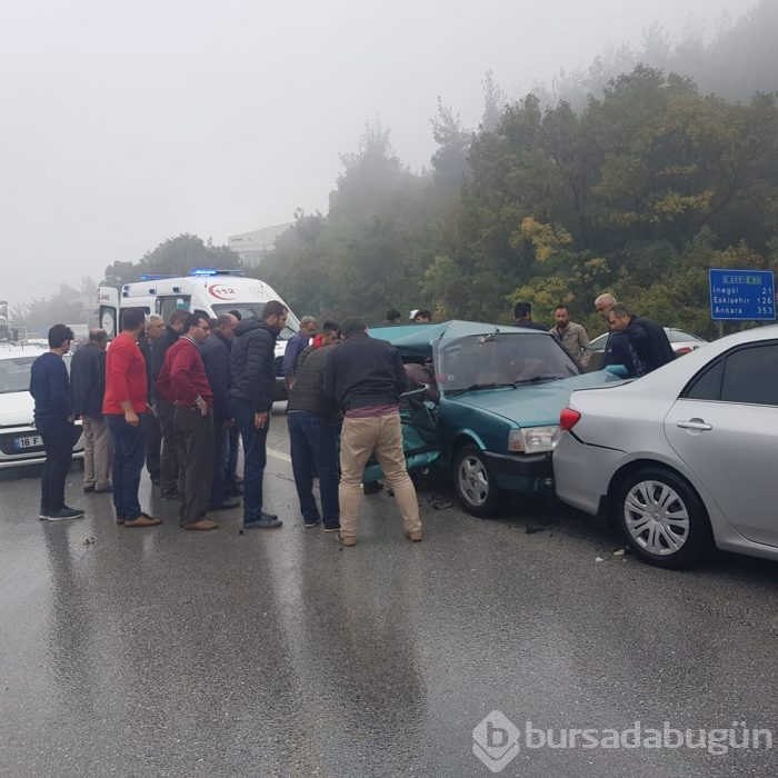 Bursa'da 16 araç kaza yaptı! 6 yaralı...