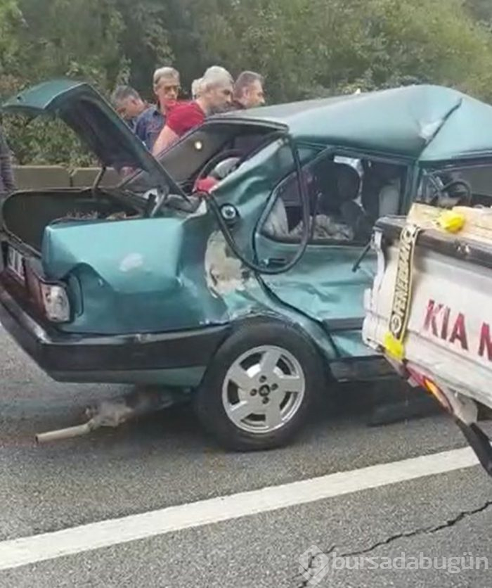 Bursa'da 16 araç kaza yaptı! 6 yaralı...