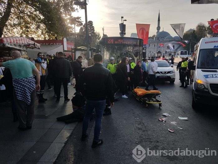 Beşiktaş meydanında otobüs durağa girdi!