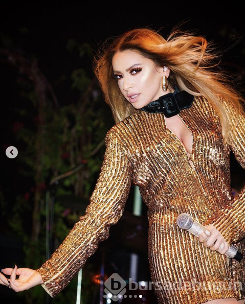 Hadise'den Cumhurbaşkanı Erdoğan'a övgüler!