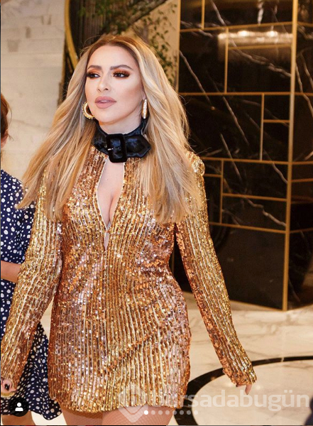 Hadise'den Cumhurbaşkanı Erdoğan'a övgüler!
