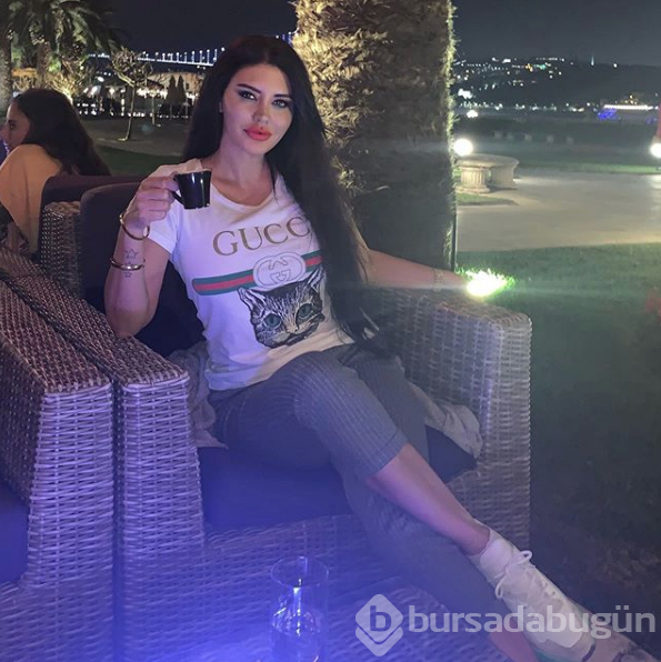 Ebru Polat Ezhel'in Aya şarkısında dans etti!