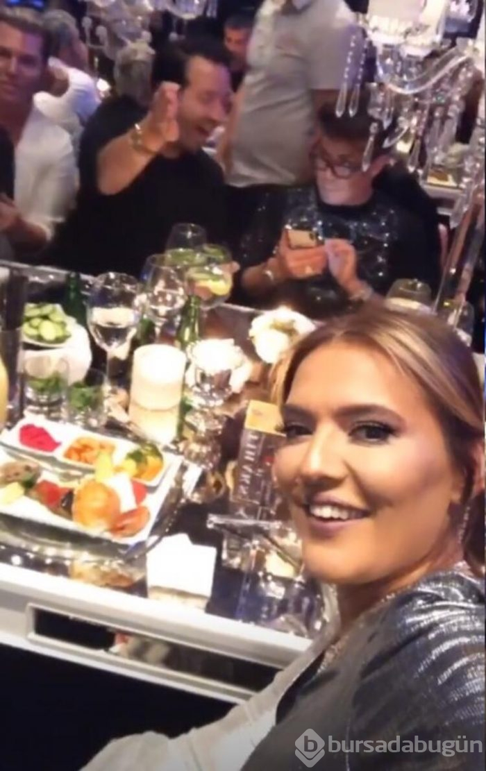 Demet Akalın ve Okan Kurt'tan 8. yıl kutlaması!
