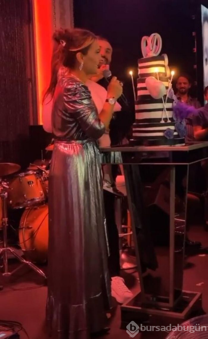 Demet Akalın ve Okan Kurt'tan 8. yıl kutlaması!