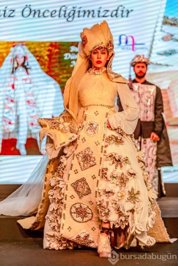 Anadolu tarihi moda defilesinde