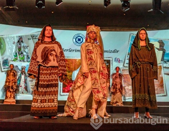 Anadolu tarihi moda defilesinde