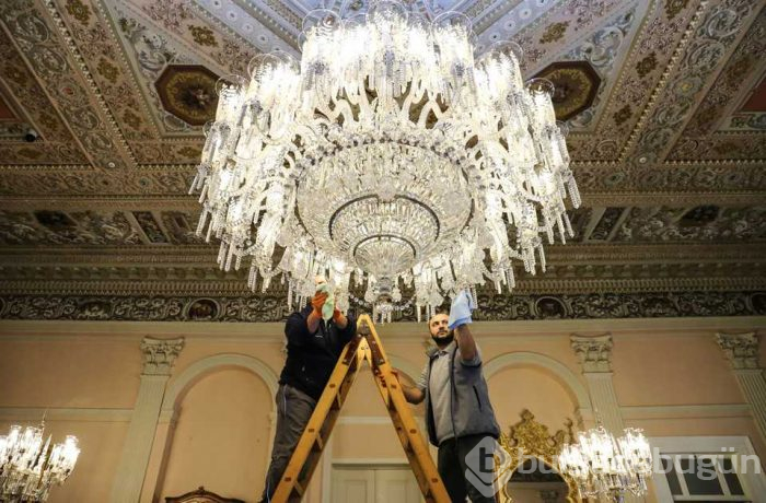 Dolmabahçe Sarayı on binlerin ziyaretine hazırlanıyor