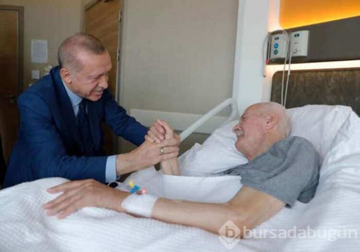 Cumhurbaşkanı Erdoğan, hastanedeki eski Adalet Bakanı Kazan'ı ziyaret etti