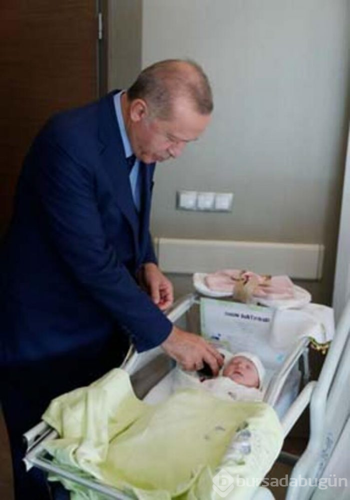 Cumhurbaşkanı Erdoğan, hastanedeki eski Adalet Bakanı Kazan'ı ziyaret etti