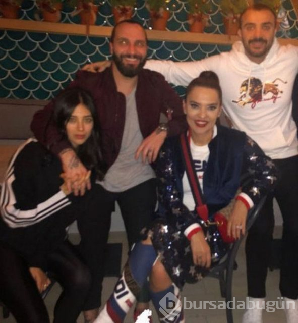 Demet Akalın olaylı saatin parasını aldı!