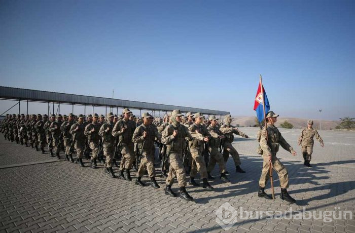 Kadın astsubay adaylarının gerçeği aratmayan uygulamalı eğitimleri ile göz dolduruyor
