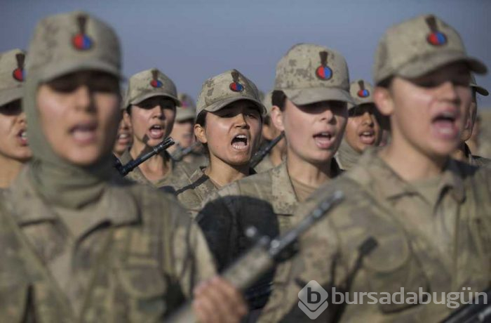 Kadın astsubay adaylarının gerçeği aratmayan uygulamalı eğitimleri ile göz dolduruyor
