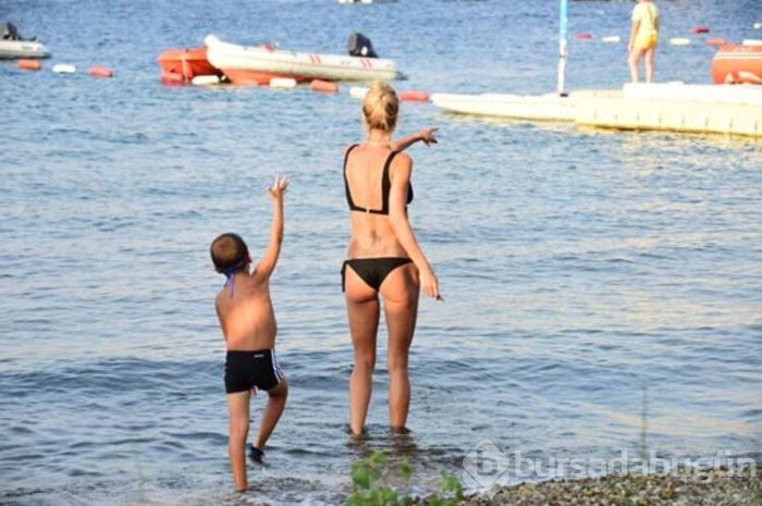 Çağla Şıkel kaldırıldığı hastanede 'Ağır tedavi görüyor'
