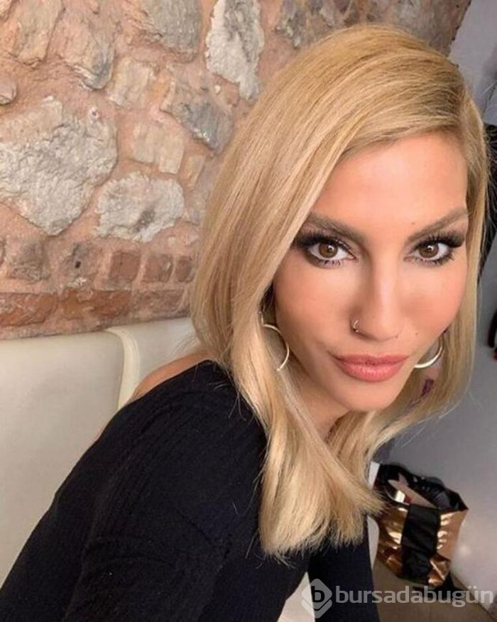 Çağla Şıkel kaldırıldığı hastanede 'Ağır tedavi görüyor'
