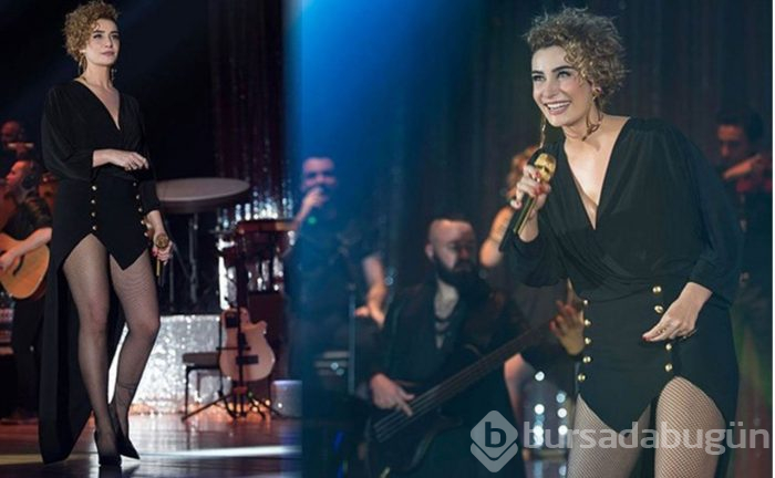 Sıla Gençoğlu'nun dudaklarına yapışan Hazer Amani aşka geldi!