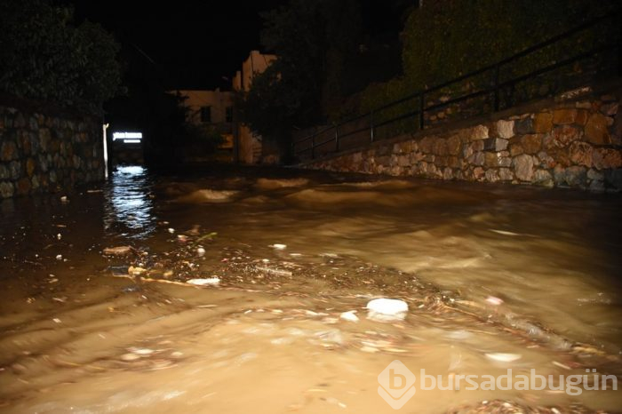 Bodrum'da sağanak!