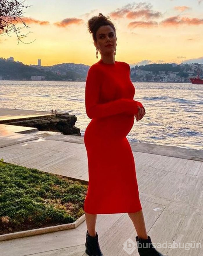 Tülin Şahin anne oldu!