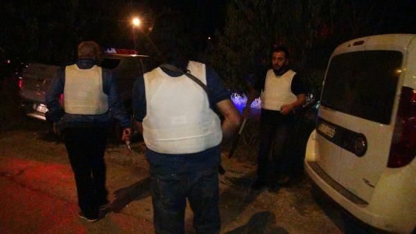 'Dur' ihtarına uymayan otomobilin sürücüsü polisle çatıştı