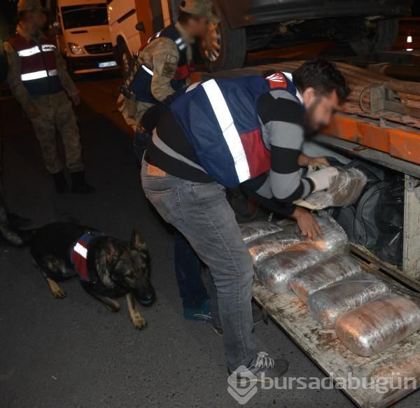 Çekicide 47 kilo esrar ele geçirildi!