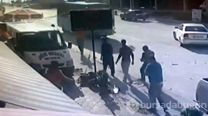 Kazaya neden oldu, yardım etmek yerine yaptıkları şaşırttı!