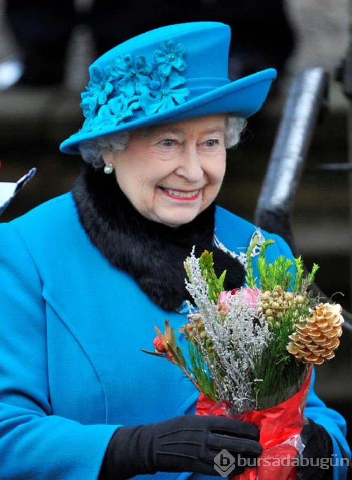Buckingham, kraliçenin verdiği kararı duyurdu