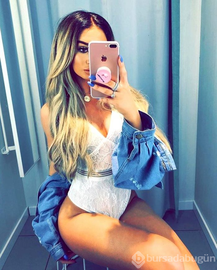 Laura Merrin'i gören model sanıyor... Asıl mesleği şaşırtıyor