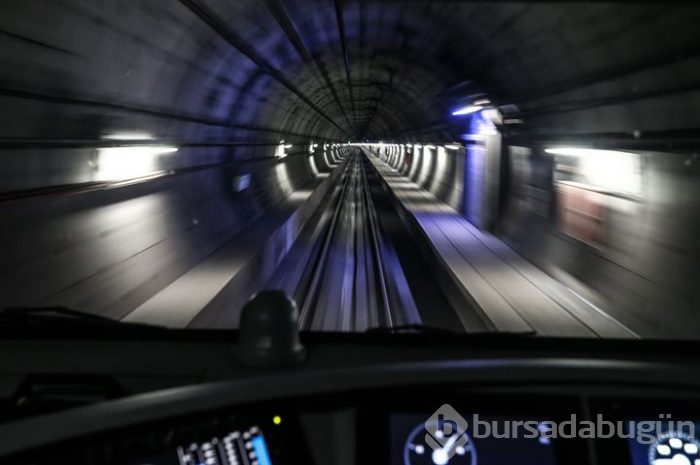 Çin'den Avrupa'ya giden ilk yük treni Marmaray'dan geçti