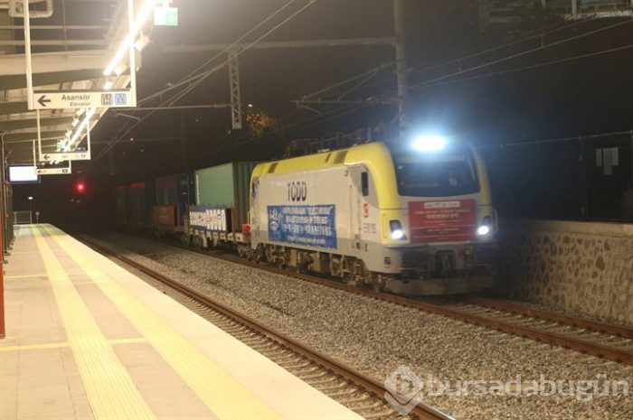 Çin'den Avrupa'ya giden ilk yük treni Marmaray'dan geçti