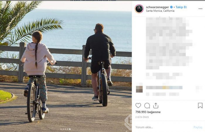 Genç aktivist Greta Thunberg arabayı kaptı