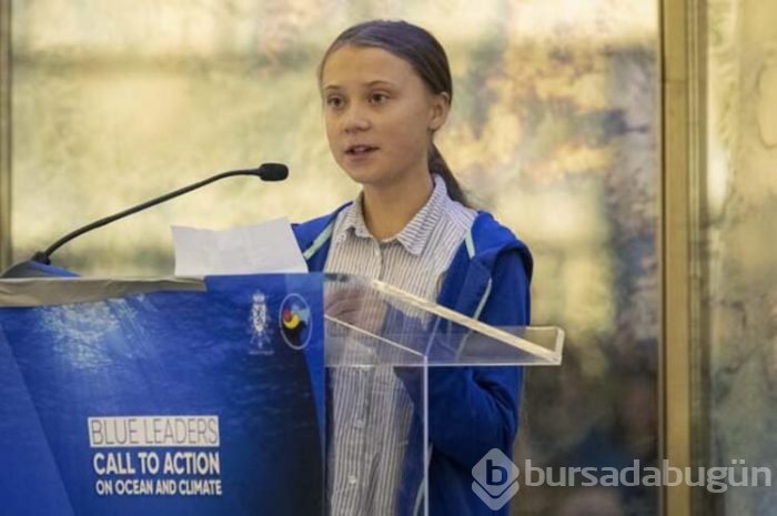 Genç aktivist Greta Thunberg arabayı kaptı