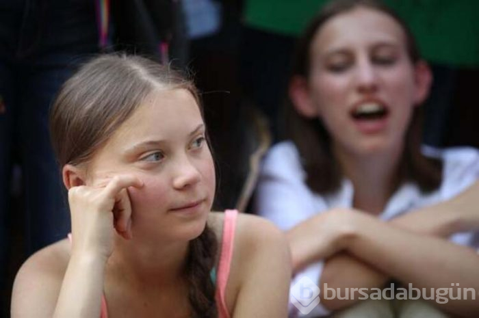 Genç aktivist Greta Thunberg arabayı kaptı