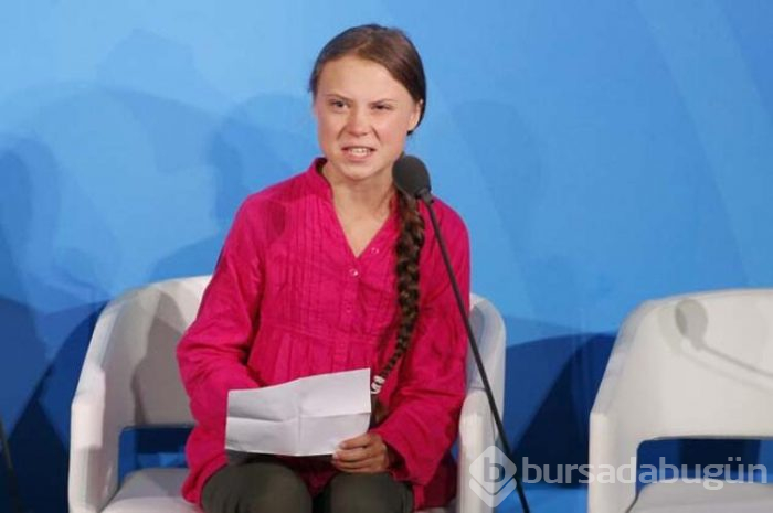 Genç aktivist Greta Thunberg arabayı kaptı
