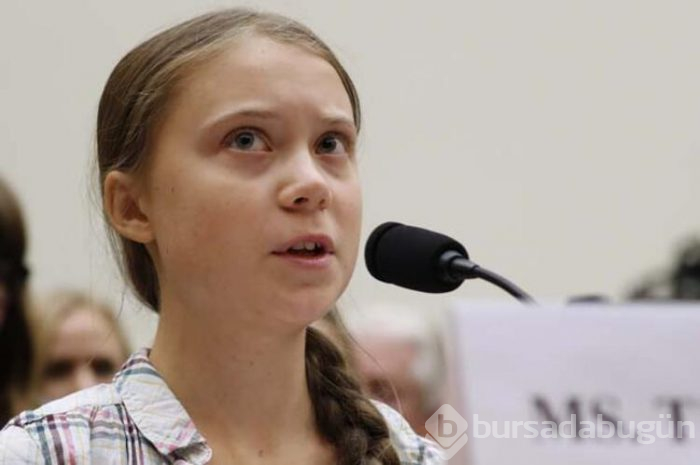 Genç aktivist Greta Thunberg arabayı kaptı