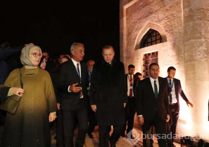 Cumhurbaşkanı, Gül Baba Türbesi'ne gitti