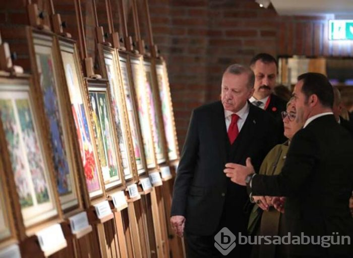 Cumhurbaşkanı, Gül Baba Türbesi'ne gitti