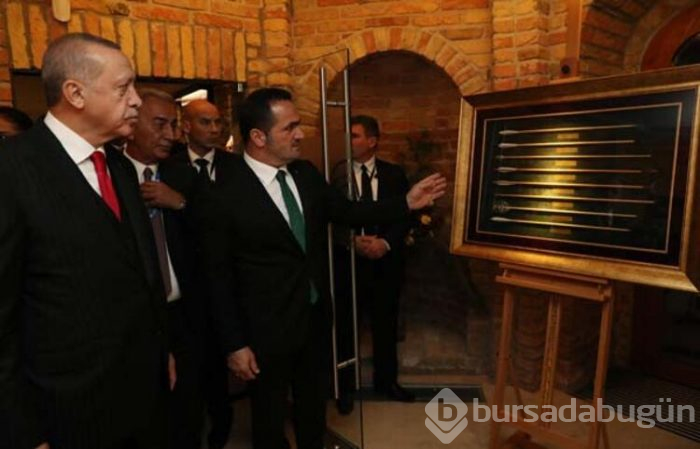 Cumhurbaşkanı, Gül Baba Türbesi'ne gitti