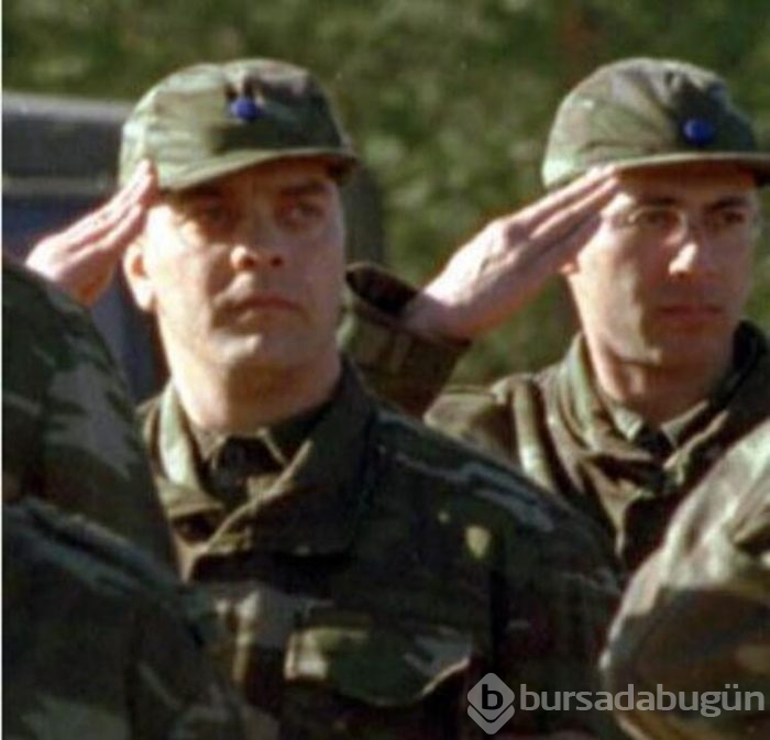 İşte ünlülerin askerlik fotoğrafları!