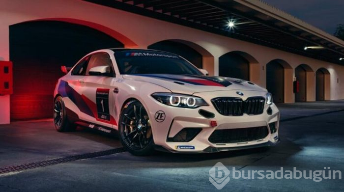 BMW M2 CS Racing'i tanıttı!