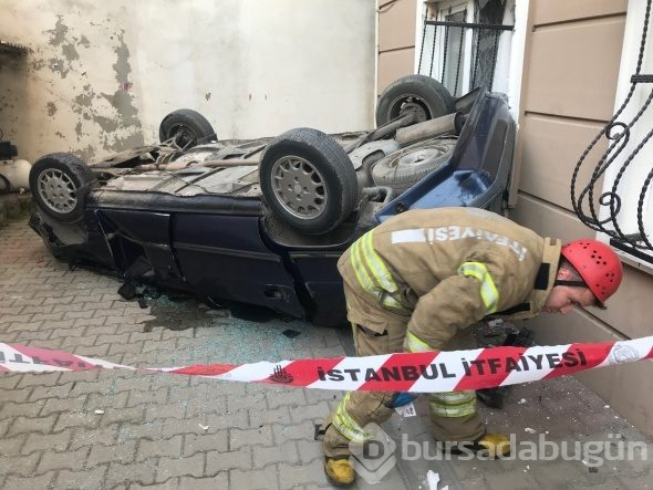 Direksiyon hakimiyetini kaybetti 6 metre yükseklikten düştü !