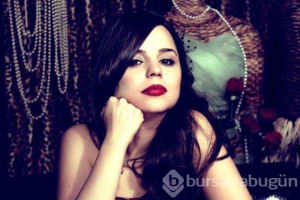 Cemile karakterine hayat veren Pelin Ermiş, şimdilerde güzelliğiyle göz kamaştırıyor