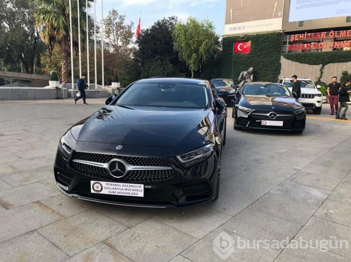 Emniyetin önü lüks araçla doldu!