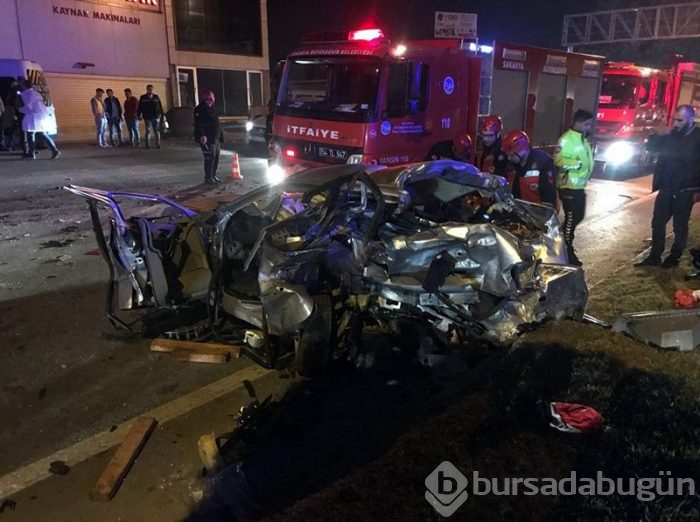 4 araç birbirine girdi: 1'i bebek 3 ölü, 7 yaralı