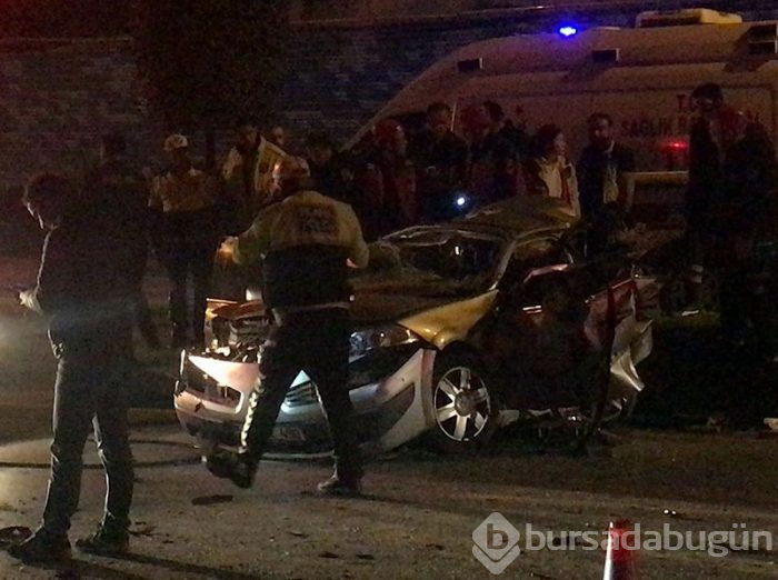 4 araç birbirine girdi: 1'i bebek 3 ölü, 7 yaralı