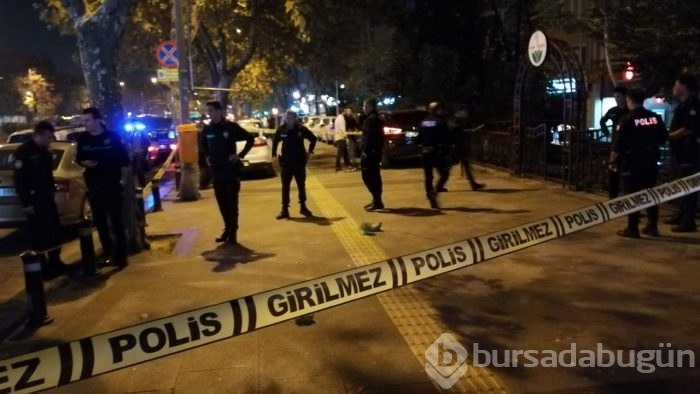 Otelin kafesinde kanlı infaz