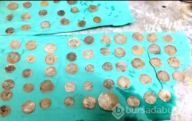 Eşinin alyansını ararken bulduğu şeyle gözyaşlarına boğuldu
