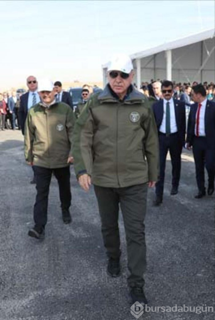 Cumhurbaşkanı Recep Tayyip Erdoğan fidan dikti!
