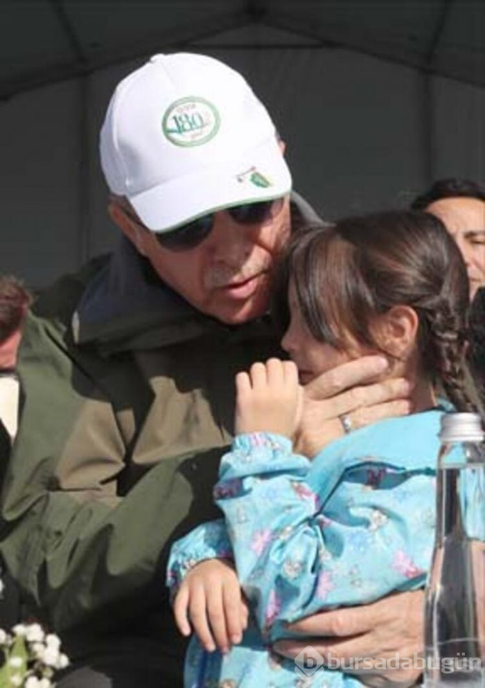 Cumhurbaşkanı Recep Tayyip Erdoğan fidan dikti!