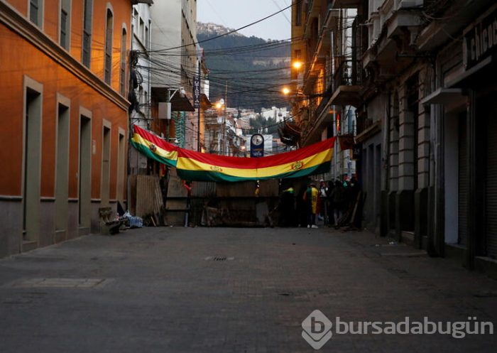 İstifa etti, dünya kilitlendi!
