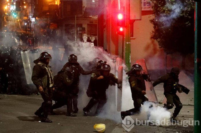 İstifa etti, dünya kilitlendi!