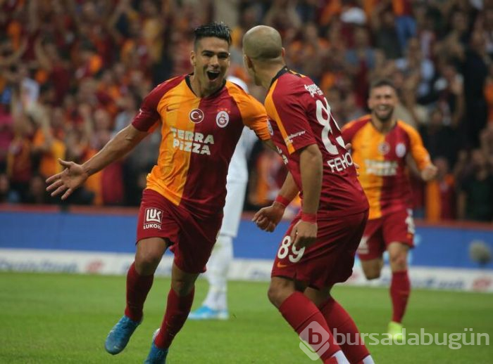 Falcao sahalara dönüyor!